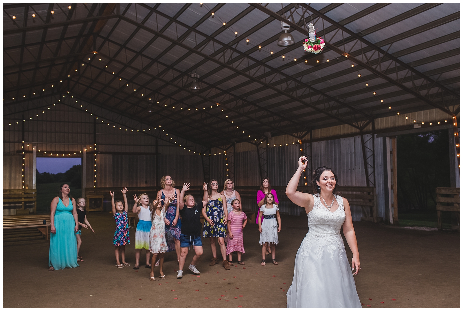 Wedding photography at Pine Dell Horse Farm by Kansas City wedding photographers Wisdom-Watson Weddings.