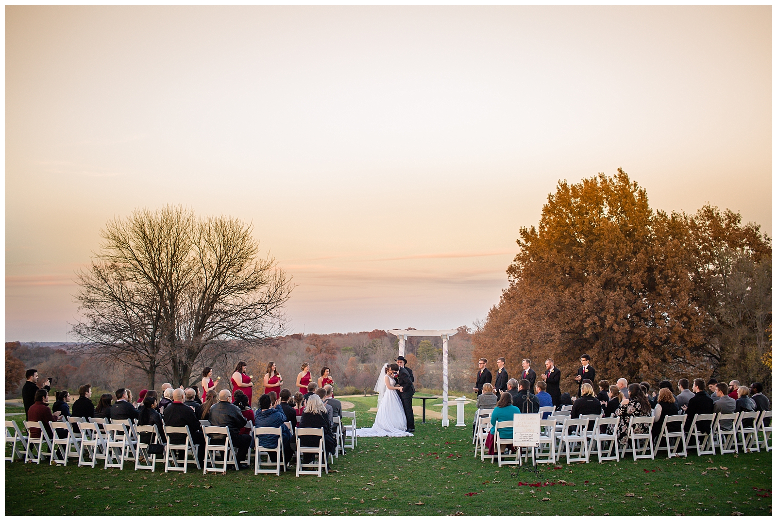 Wedding photography at Hillcrest Country Club by Kansas City wedding photographers Wisdom-Watson Weddings.