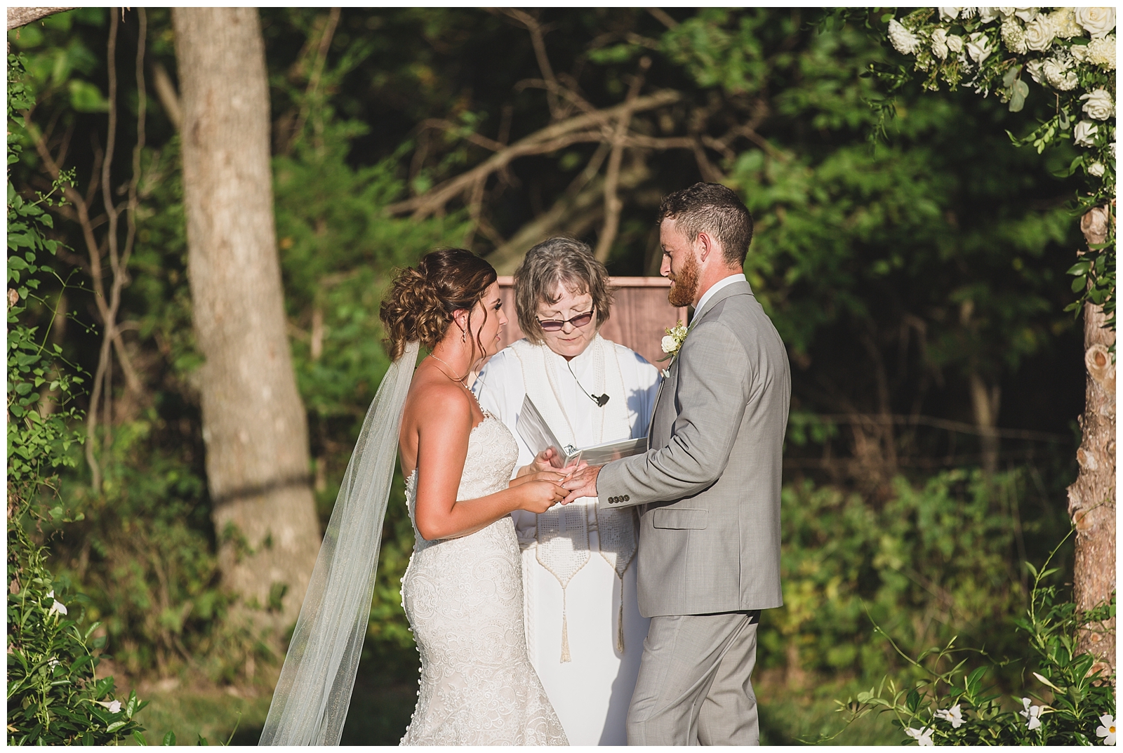 Wedding photography in Louisburg, Kansas, by Kansas City wedding photographers Wisdom-Watson Weddings.