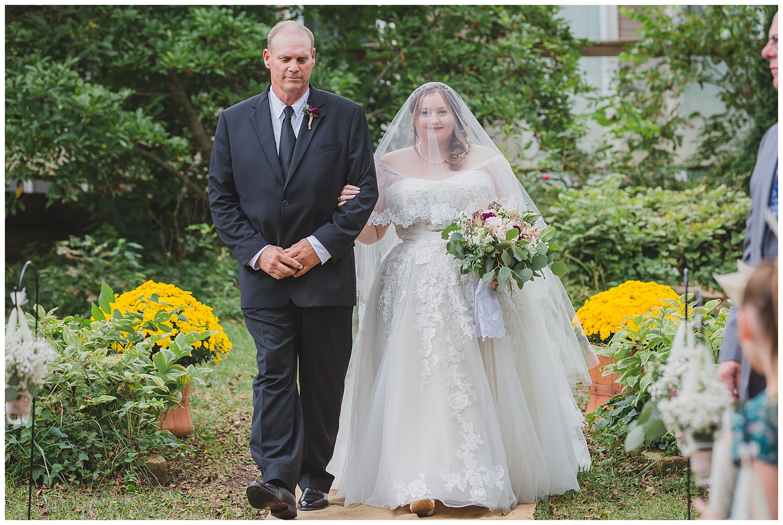 Wedding photography at Enchanted Acres in Harrisonville, Missouri, by Kansas City wedding photographers Wisdom-Watson Weddings.