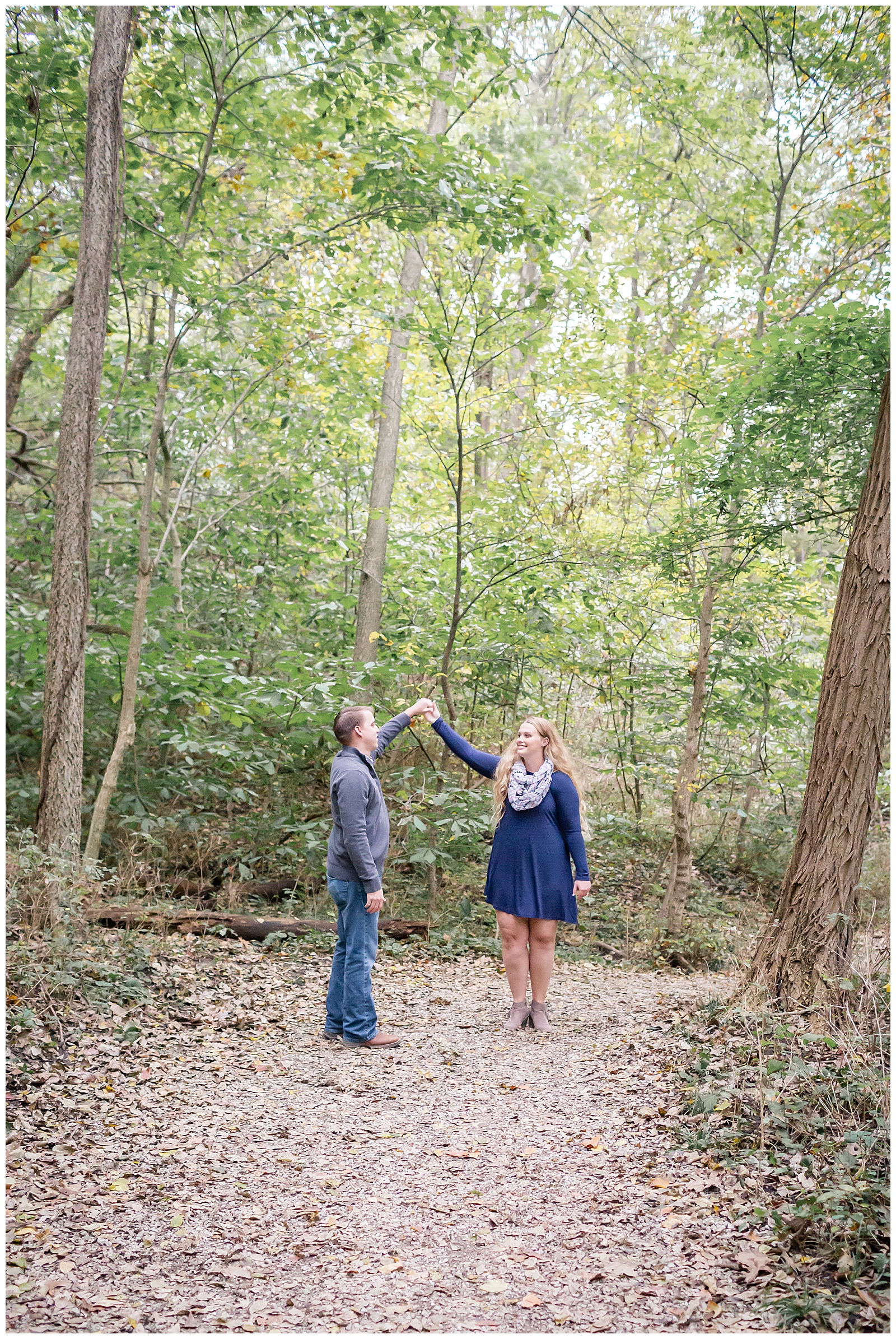 Engagement photography in Parkville, Missouri, by Kansas City wedding photographers Wisdom-Watson Weddings.