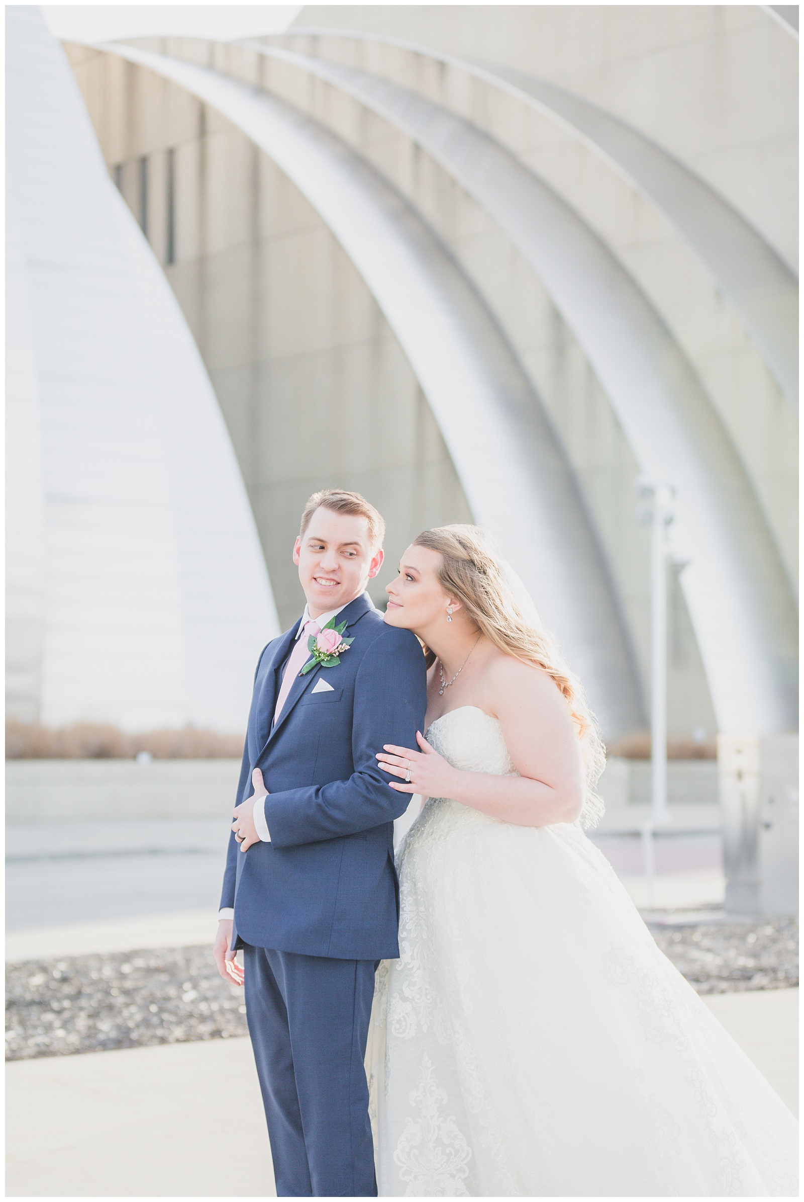 Wedding photography at the Kauffman Center for Performing Arts by Kansas City wedding photographers Wisdom-Watson Weddings.